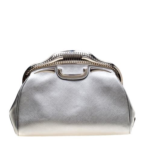prada clutch silber